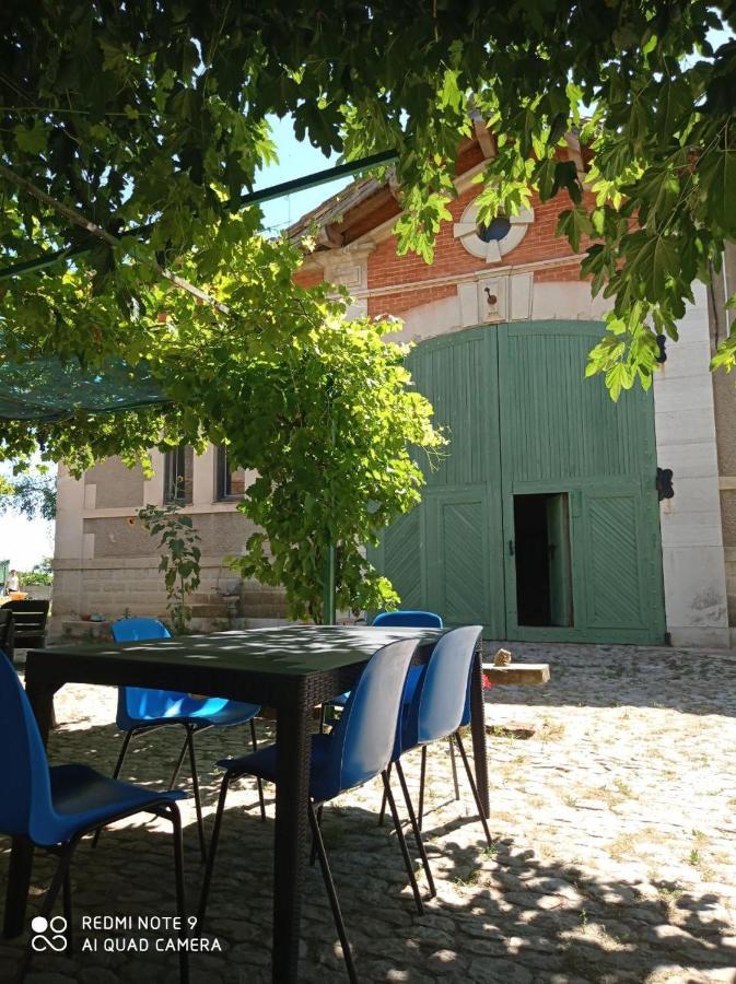 Les Pierrades En Camargue Villa Vauvert Eksteriør bilde